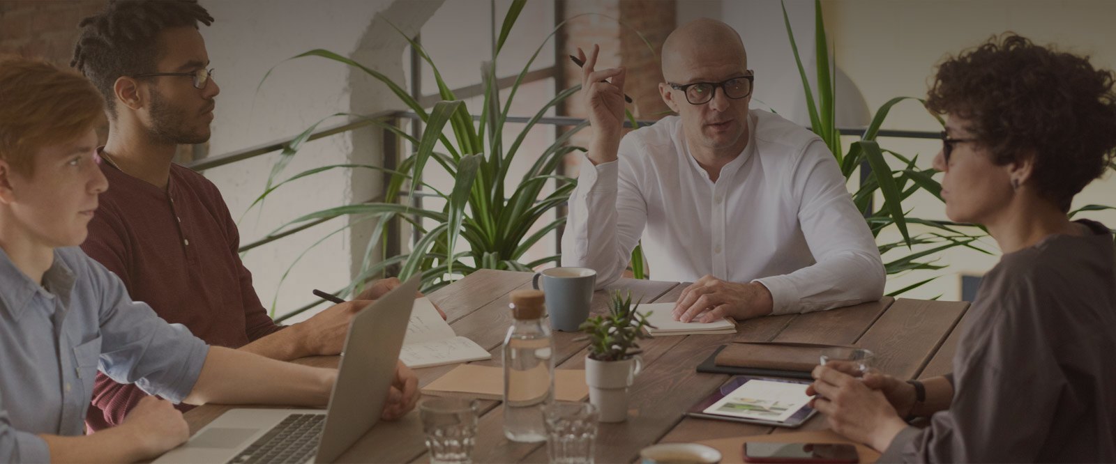 Partner Hintergrund